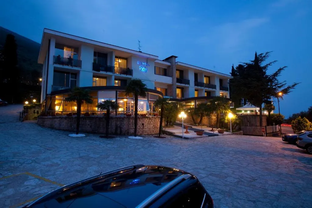 Hotel Residence Rely 브렌조네 술 가르다 3*,  이탈리아