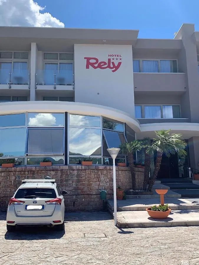 Hotel Residence Rely Brenzone sul Garda 3*,